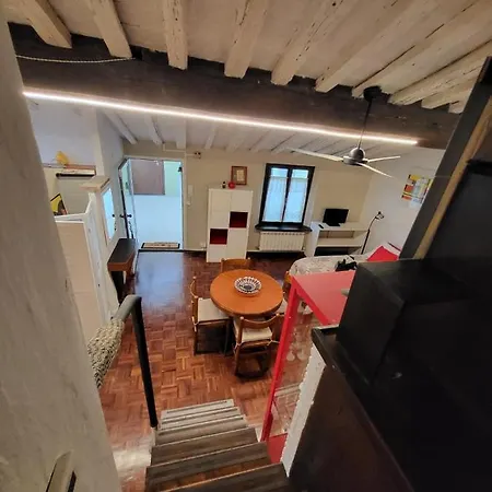 Il Nido Dell'artista, Mansarda Sui Tetti Di Apartment Modena