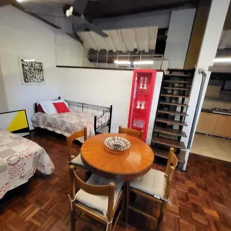 Apartment Il Nido Dell'artista, Mansarda Sui Tetti Di